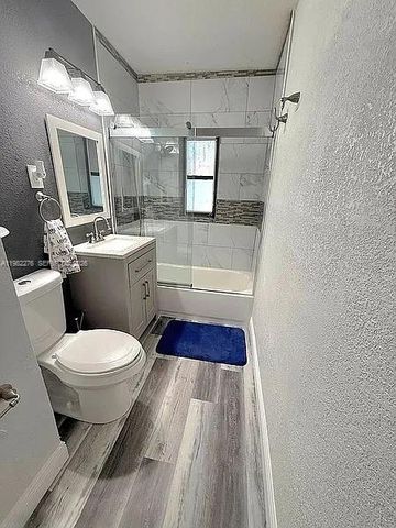 521 E Evanston Cir, Fort Lauderdale, FL 33312