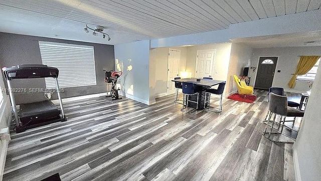 521 E Evanston Cir, Fort Lauderdale, FL 33312