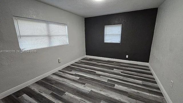 521 E Evanston Cir, Fort Lauderdale, FL 33312