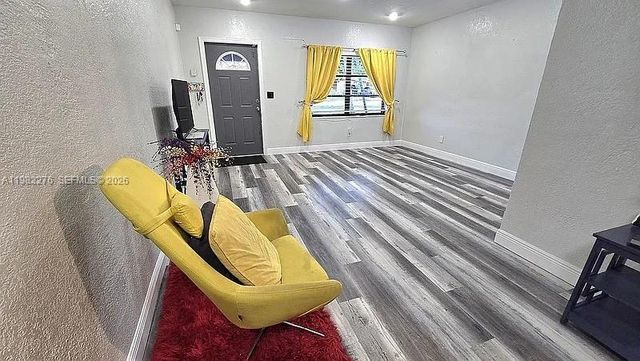 521 E Evanston Cir, Fort Lauderdale, FL 33312