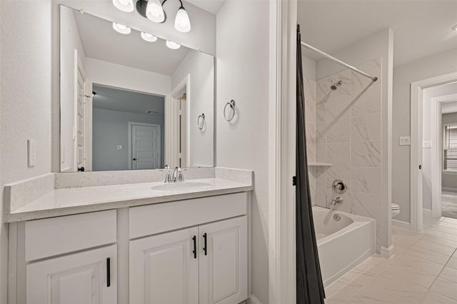 8522 Belfast Manor Ln, Richmond, TX 77407