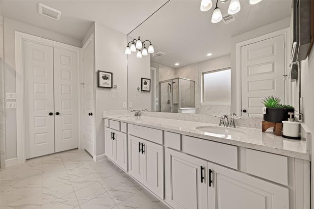 8522 Belfast Manor Ln, Richmond, TX 77407