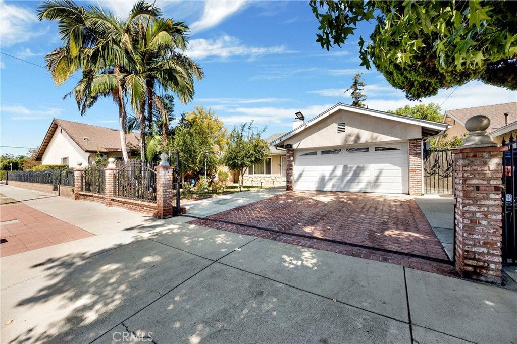 21049 community, Canoga Park, CA 91304 — photo 3