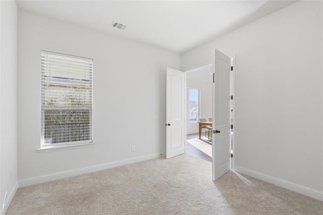 225 Diamondback DR, Georgetown, TX 78628