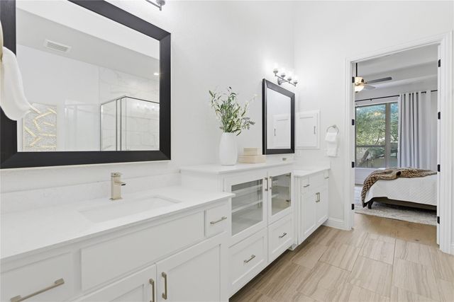 225 Diamondback DR, Georgetown, TX 78628