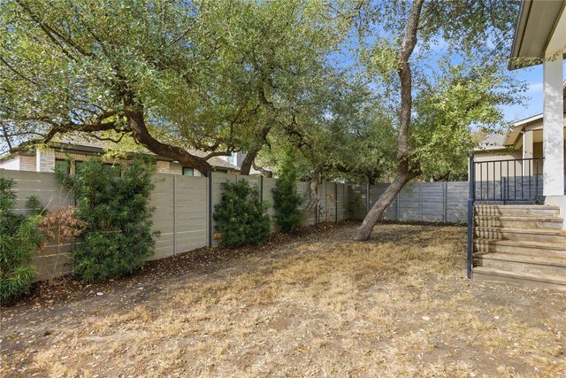 225 Diamondback DR, Georgetown, TX 78628