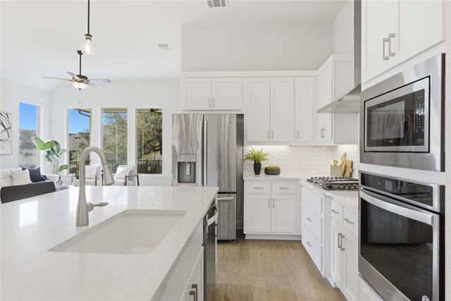 225 Diamondback DR, Georgetown, TX 78628