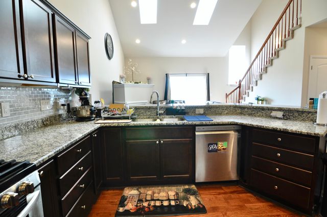4481 Bridgeview Lane, Canton, MI 48188