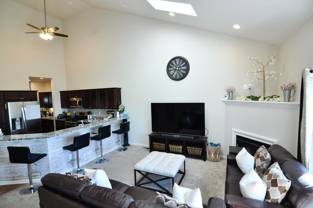 4481 Bridgeview Lane, Canton, MI 48188