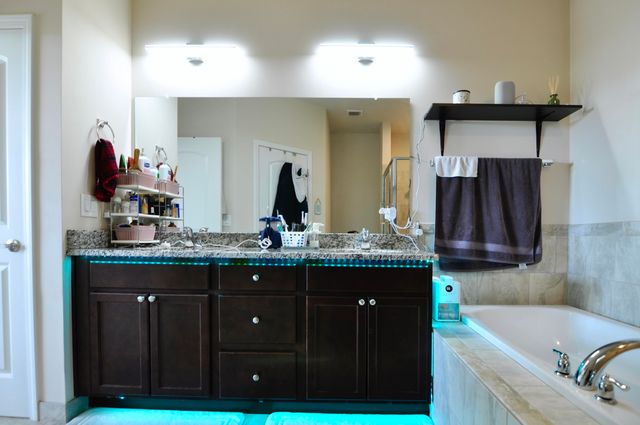 4481 Bridgeview Lane, Canton, MI 48188
