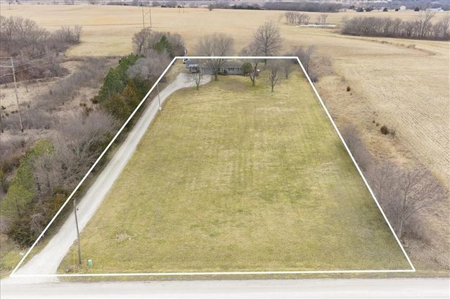 13854 238th Street, Lawrence, KS 66044