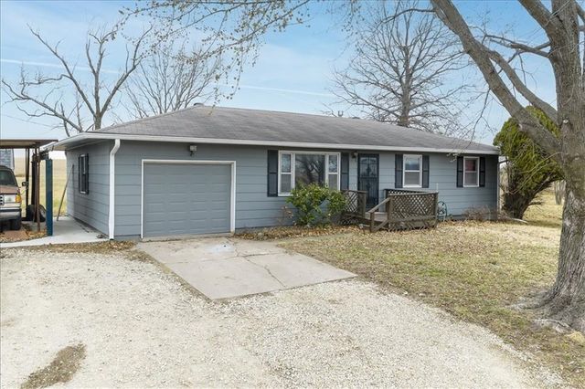 13854 238th Street, Lawrence, KS 66044