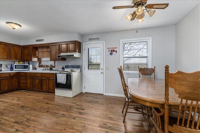 13854 238th Street, Lawrence, KS 66044