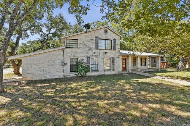1005 4TH ST, Blanco, TX 78606