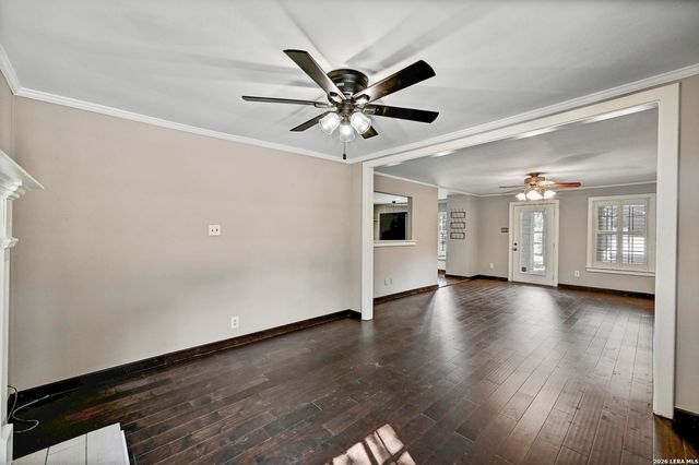 1005 4TH ST, Blanco, TX 78606