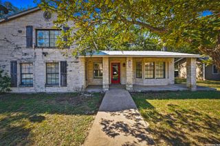 1005 4TH ST, Blanco, TX 78606