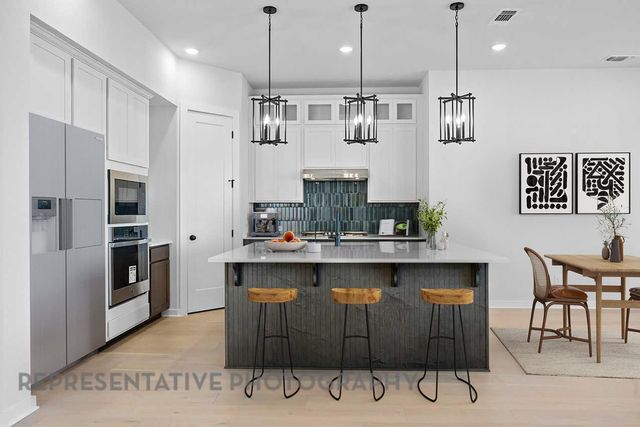 8021 Royal Mint CV, Lago Vista, TX 78645