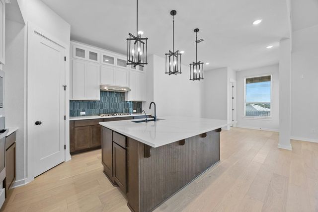 8021 Royal Mint CV, Lago Vista, TX 78645