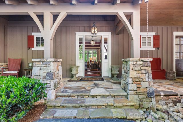 1585 Cold Mountain Road, Lake Toxaway, NC 28747
