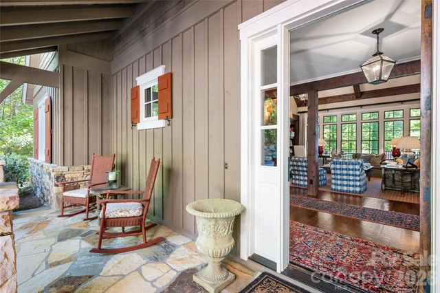 1585 Cold Mountain Road, Lake Toxaway, NC 28747
