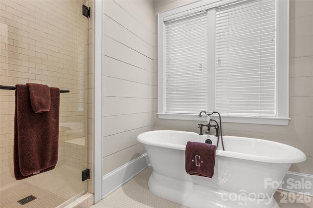 1585 Cold Mountain Road, Lake Toxaway, NC 28747