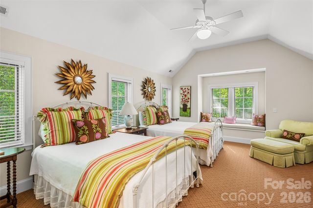 1585 Cold Mountain Road, Lake Toxaway, NC 28747