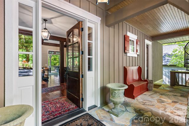 1585 Cold Mountain Road, Lake Toxaway, NC 28747