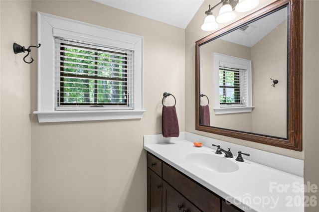1585 Cold Mountain Road, Lake Toxaway, NC 28747