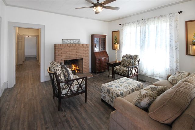 413 S Depot Street, Seneca, SC 29678