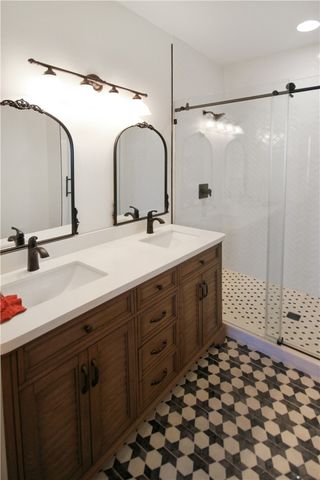 413 S Depot Street, Seneca, SC 29678