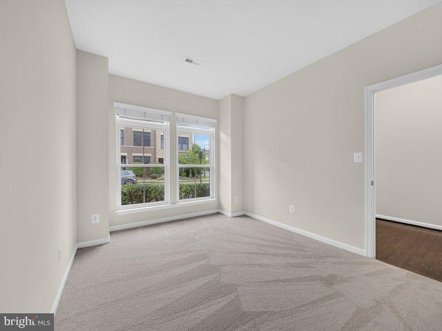 20415 CODMAN DR, Ashburn, VA 20147