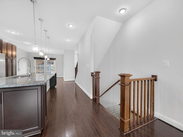 20415 CODMAN DR, Ashburn, VA 20147