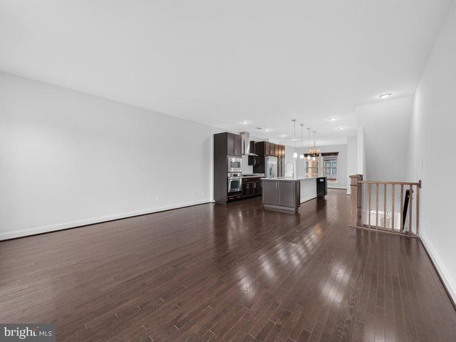 20415 CODMAN DR, Ashburn, VA 20147