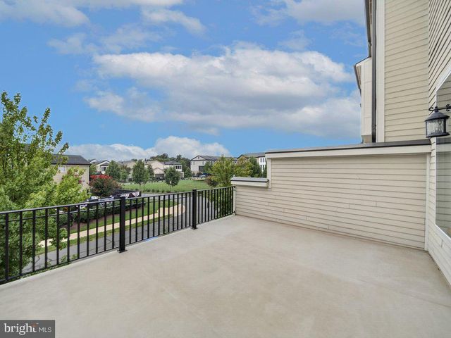 20415 CODMAN DR, Ashburn, VA 20147