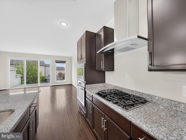 20415 CODMAN DR, Ashburn, VA 20147