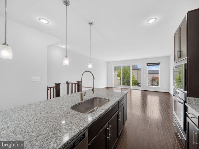 20415 CODMAN DR, Ashburn, VA 20147
