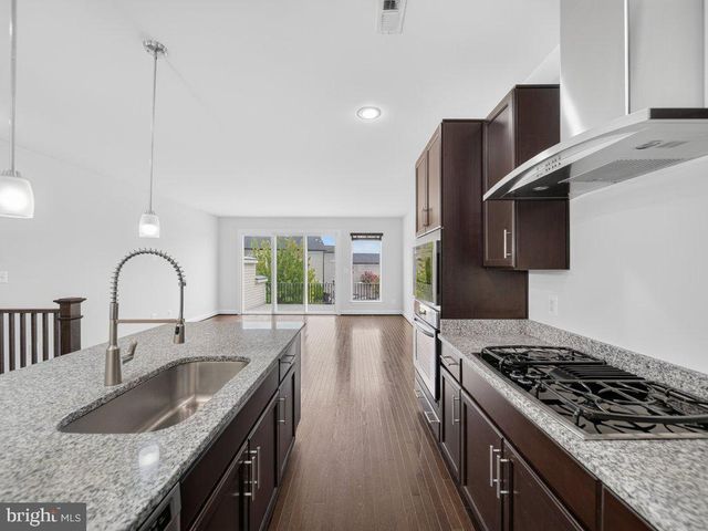 20415 CODMAN DR, Ashburn, VA 20147