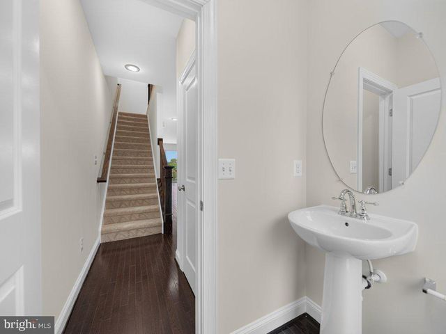 20415 CODMAN DR, Ashburn, VA 20147