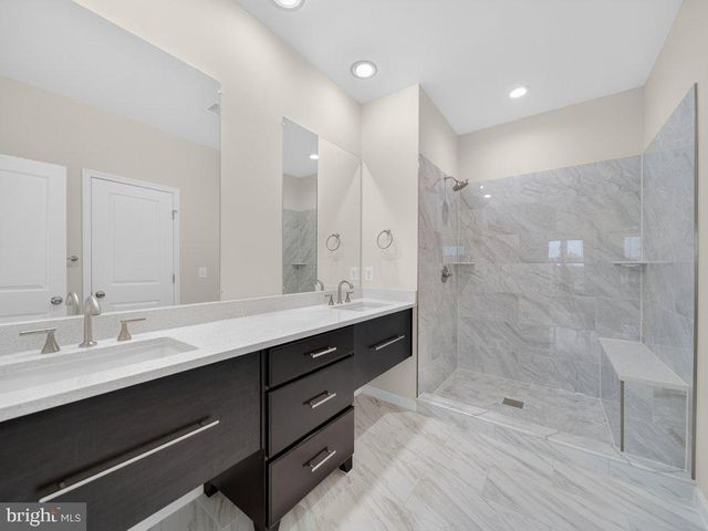 20415 CODMAN DR, Ashburn, VA 20147