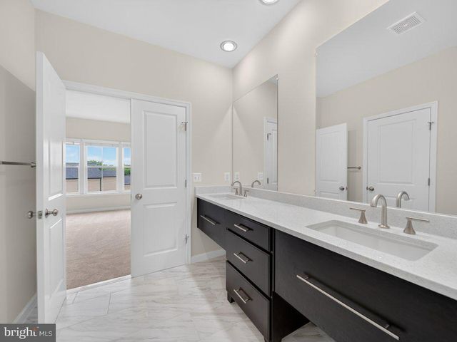 20415 CODMAN DR, Ashburn, VA 20147