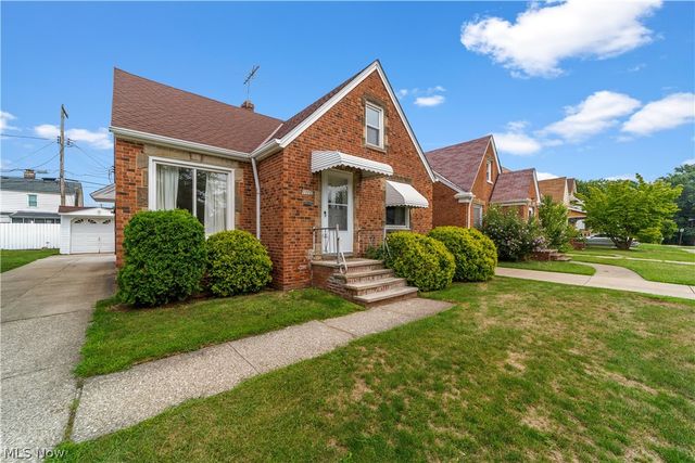 11117 Vernon Avenue, Garfield Heights, OH 44125