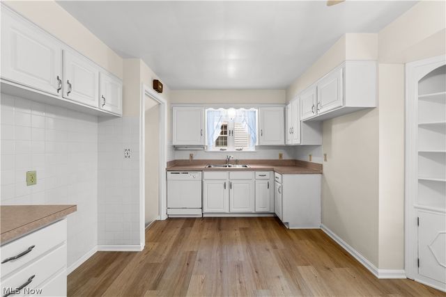 11117 Vernon Avenue, Garfield Heights, OH 44125