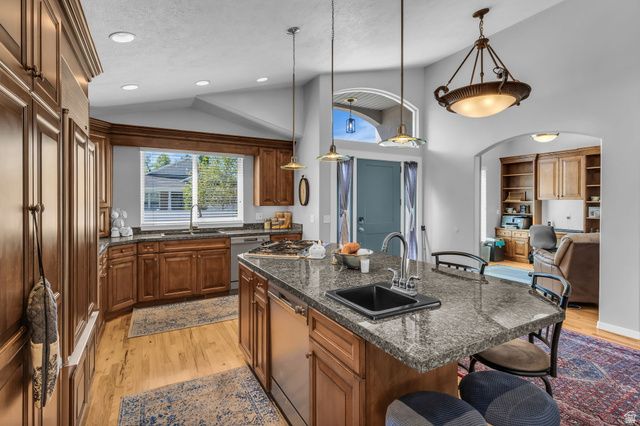 1679 E KIERSTIN PL, Salt Lake City, UT 84108