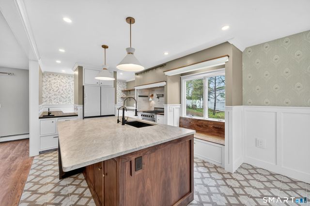 10 Grant Farm Road, Manchester, CT 06040