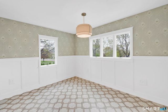 10 Grant Farm Road, Manchester, CT 06040