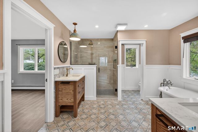 10 Grant Farm Road, Manchester, CT 06040