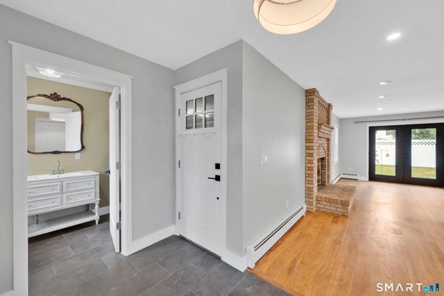 10 Grant Farm Road, Manchester, CT 06040