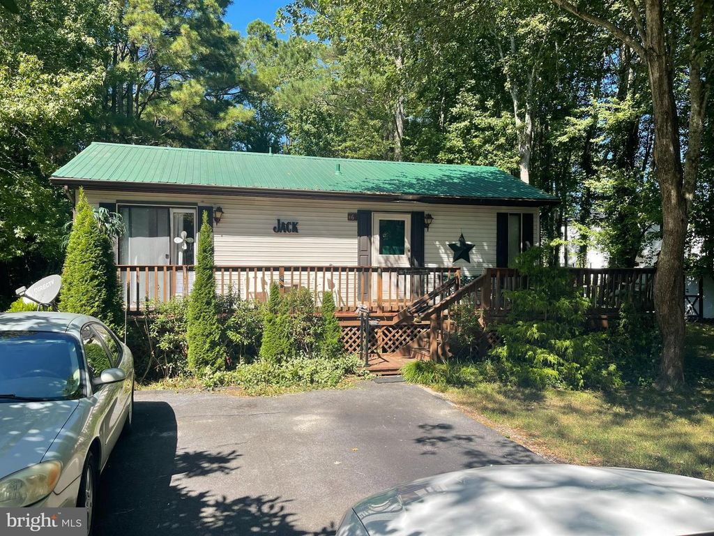 6 WEEPING WILLOW CT, Ocean Pines, MD 21811