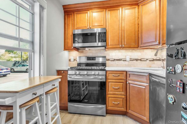 337-9 Hicksville Road 9, Bethpage, NY 11714