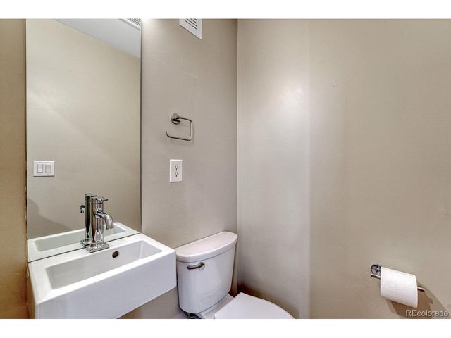 2323 S High St, Denver, CO 80210